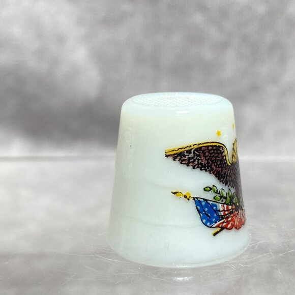 Vintage Porcelain Thimble With Bald Eagle & American Flag Design - Picture 6 of 9
